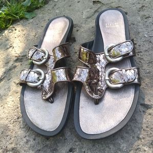 NEW Stuart Weitzman Sandals